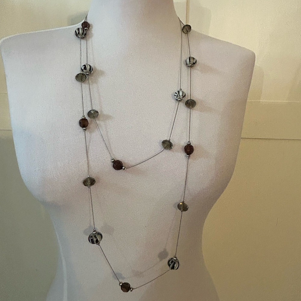Elegant Multi-Color Beaded Necklace